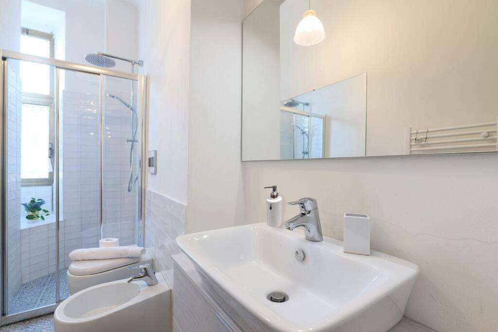 Primopiano - Rinuccini Apartment มิลาน ภายนอก รูปภาพ