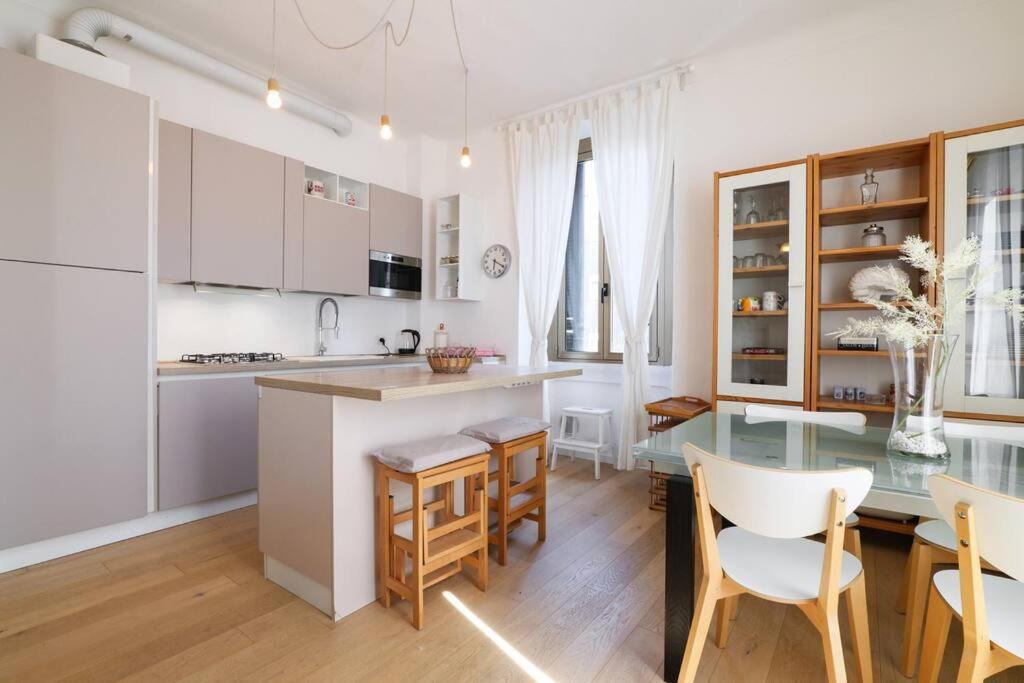 Primopiano - Rinuccini Apartment มิลาน ภายนอก รูปภาพ