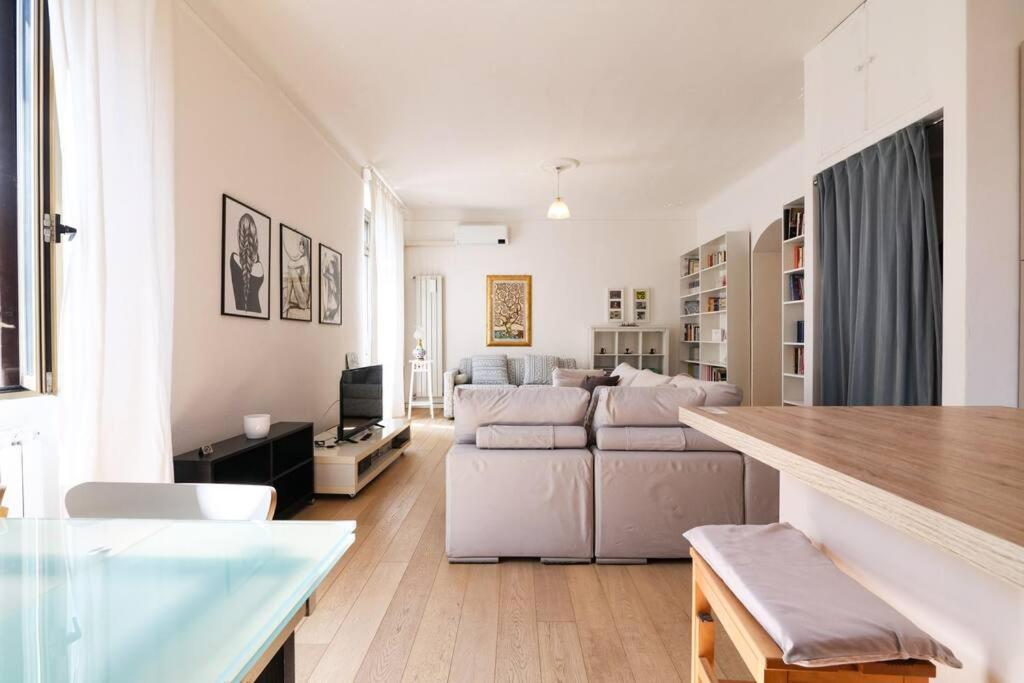 Primopiano - Rinuccini Apartment มิลาน ภายนอก รูปภาพ
